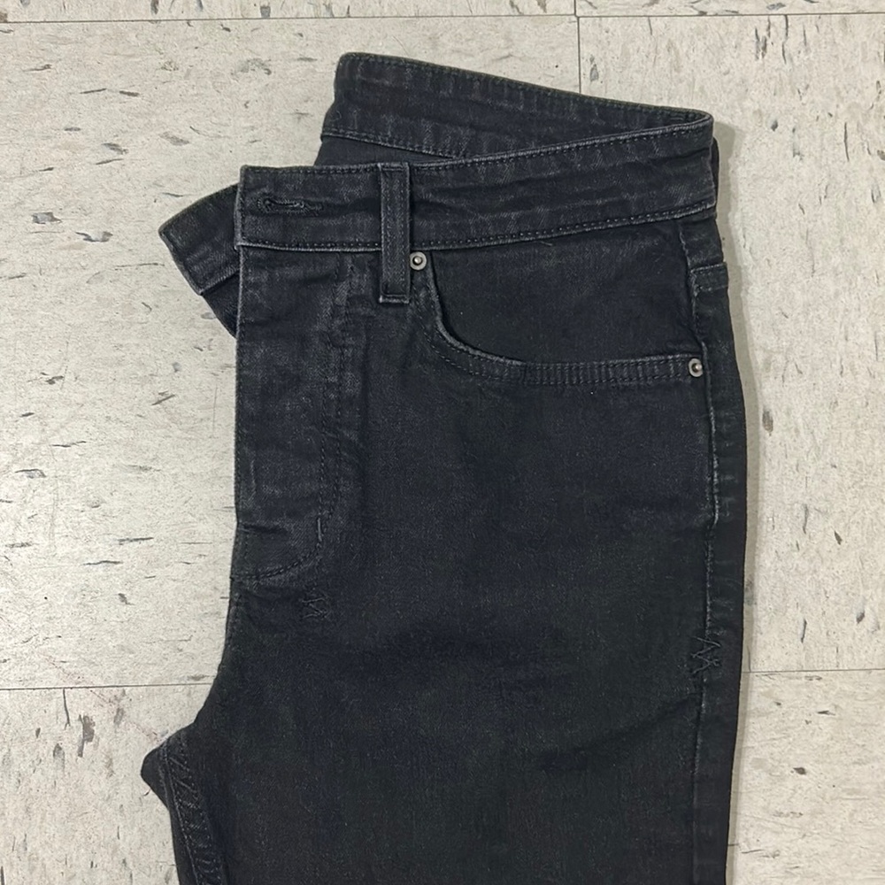 Black Skinny KSubis